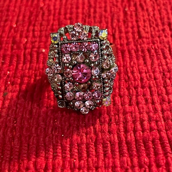 Vintage Art Deco Style Bubble Gum Pink Adjustable Ring - Picture 8 of 8
